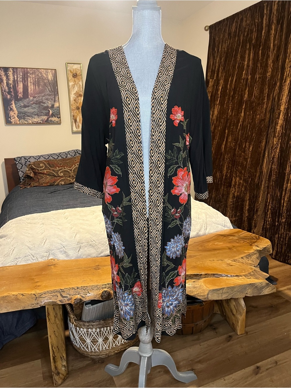 Black Rainn Floral Rayon Kimono Duster Side Slits Boho Festival Whimsigoth 70’s